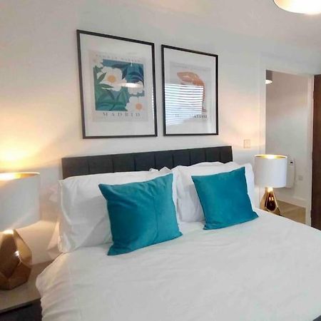 Luxury 2 Bed 2 Bath Flat Near Old Trafford Appartement Manchester Buitenkant foto