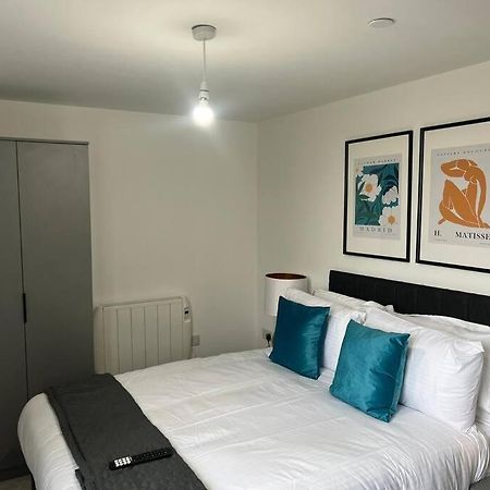 Luxury 2 Bed 2 Bath Flat Near Old Trafford Appartement Manchester Buitenkant foto
