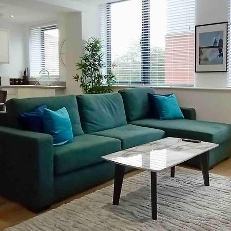 Luxury 2 Bed 2 Bath Flat Near Old Trafford Appartement Manchester Buitenkant foto