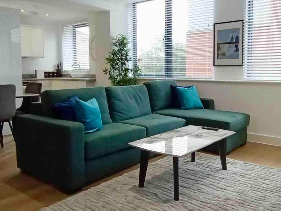 Luxury 2 Bed 2 Bath Flat Near Old Trafford Appartement Manchester Buitenkant foto